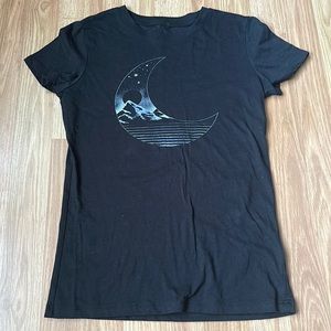 Aéropostale Women’s Moon t-shirt